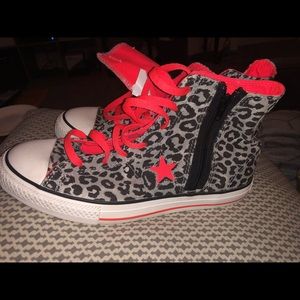 Brand New Converse animal print